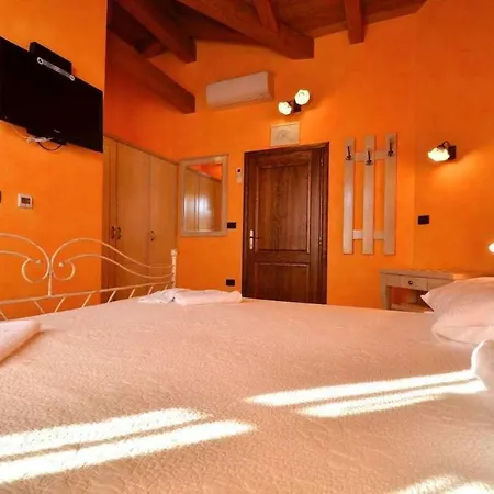 Lovely 5-bed In Villa Buzet